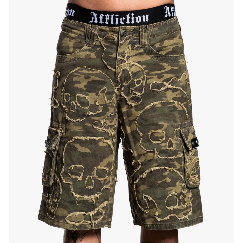 Affliction Skull Camo Short // Size 33